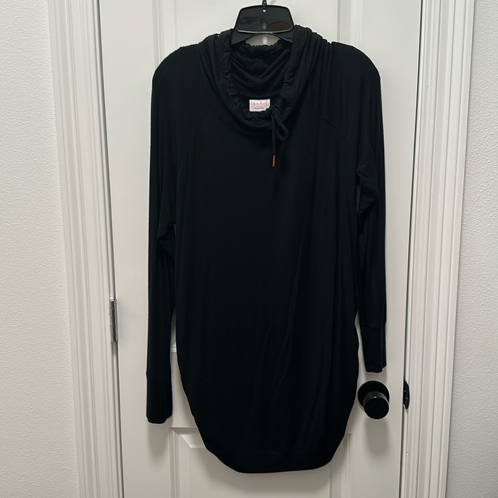 Isabel maternity cowl neck athletic top